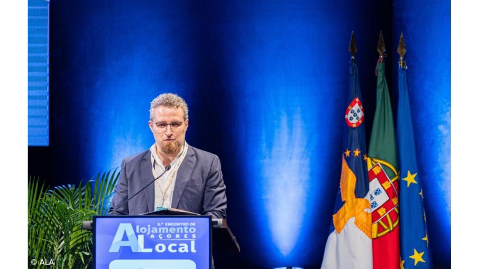 Alojamento local “muito preocupado” com anunciada saída da Ryanair dos Açores